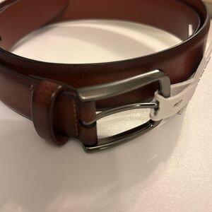 NWT Perry Ellis Brown Leather Belt with Silver Buckle #385